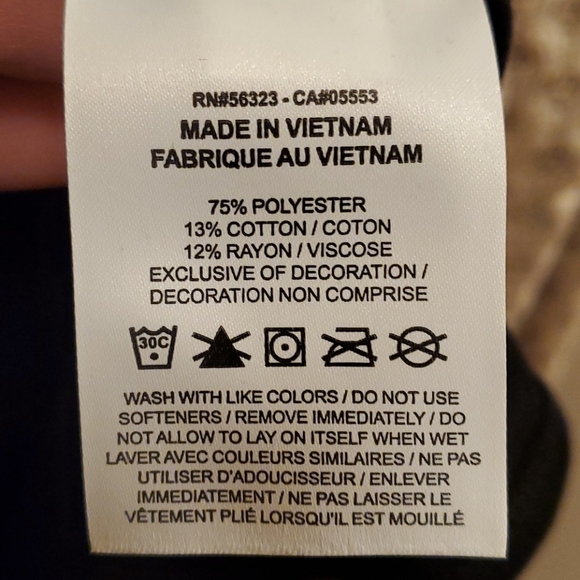 NWOT - Nike Sleeveless Workout Top - Picture 3 of 3